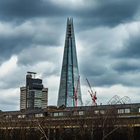Shard View 2 Bed Entire Flat Apartment London Exterior photo