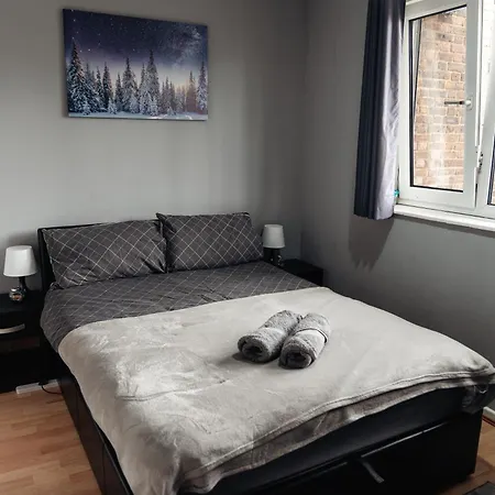 Shard View 2 Bed Entire Flat Apartment London Exterior photo