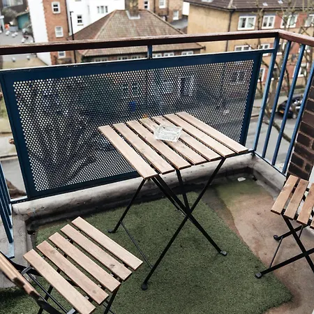 Shard View 2 Bed Entire Flat Apartment London Exterior photo